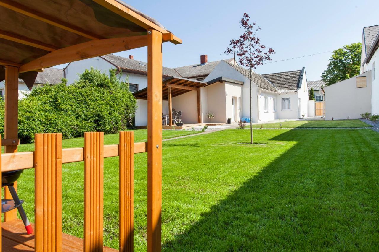 Zehentner - Wein & Feriendomizil Villa Illmitz Eksteriør bilde